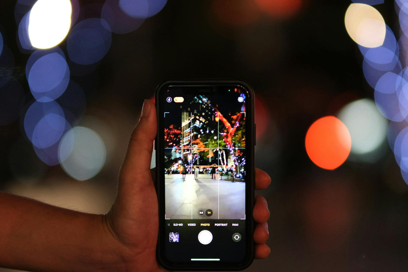 Comparatie iPhone 14 vs iPhone 15 - telefoane refurbished pe blat