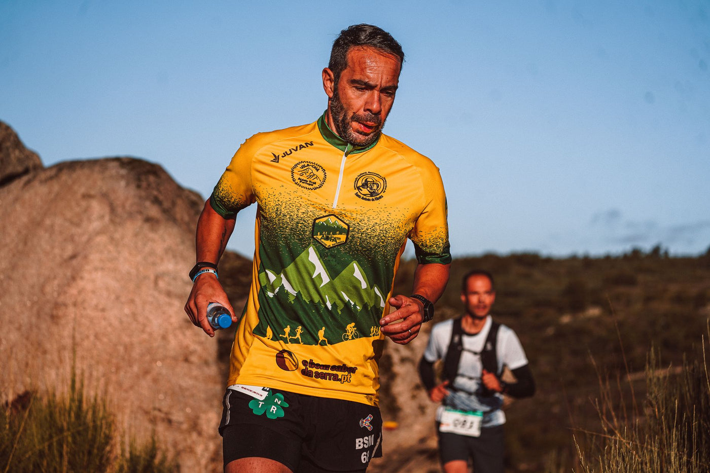 Camera auto DVR Garmin Dash Cam X110 Compact 1080p cu display 2.4 inch