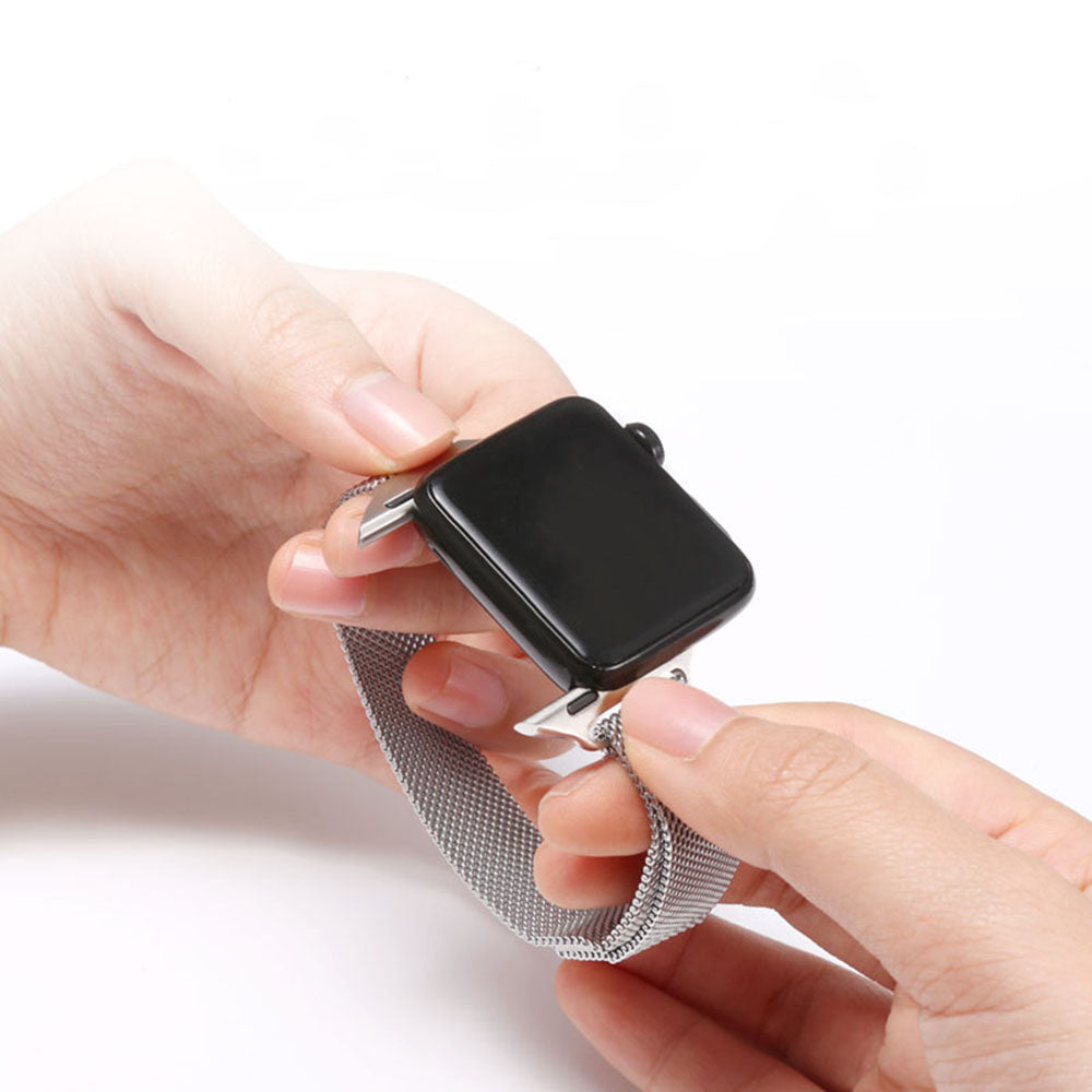 Curea smartwatch Techsuit Watchband (W034) compatibil cu Apple Watch 1/2/3/4/5/6/7/8/9/10/11/SE/SE 2/SE 3 (38/40/41/42mm), Auriu