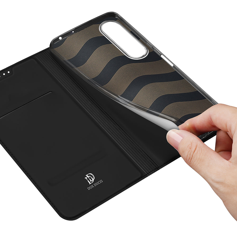 Husa de protectie Dux Ducis Skin Pro compatibil cu Sony Xperia 1 VII, Negru