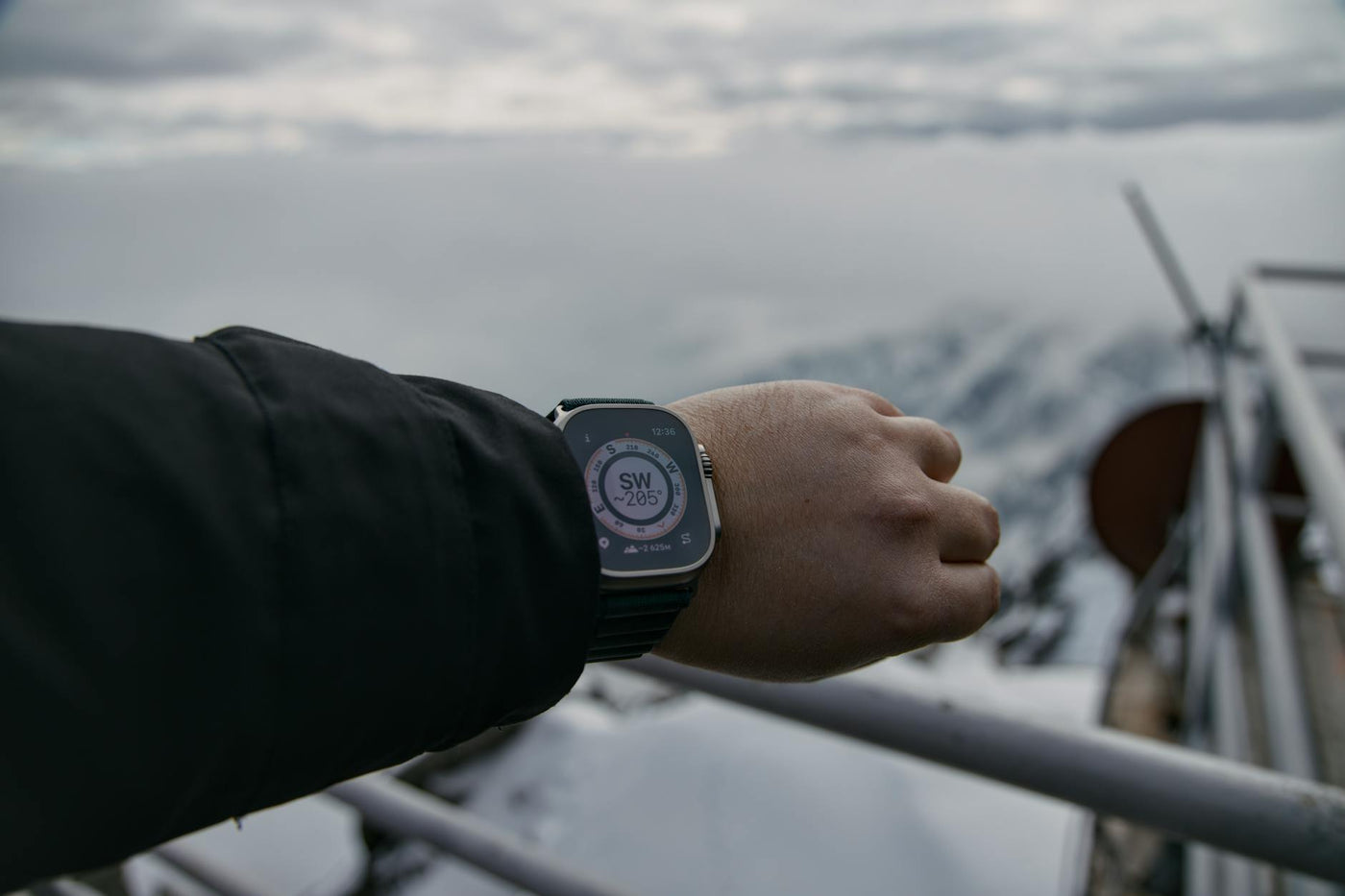 Ceasul inteligent Garmin pe incheietura, setari initiale pe ecran