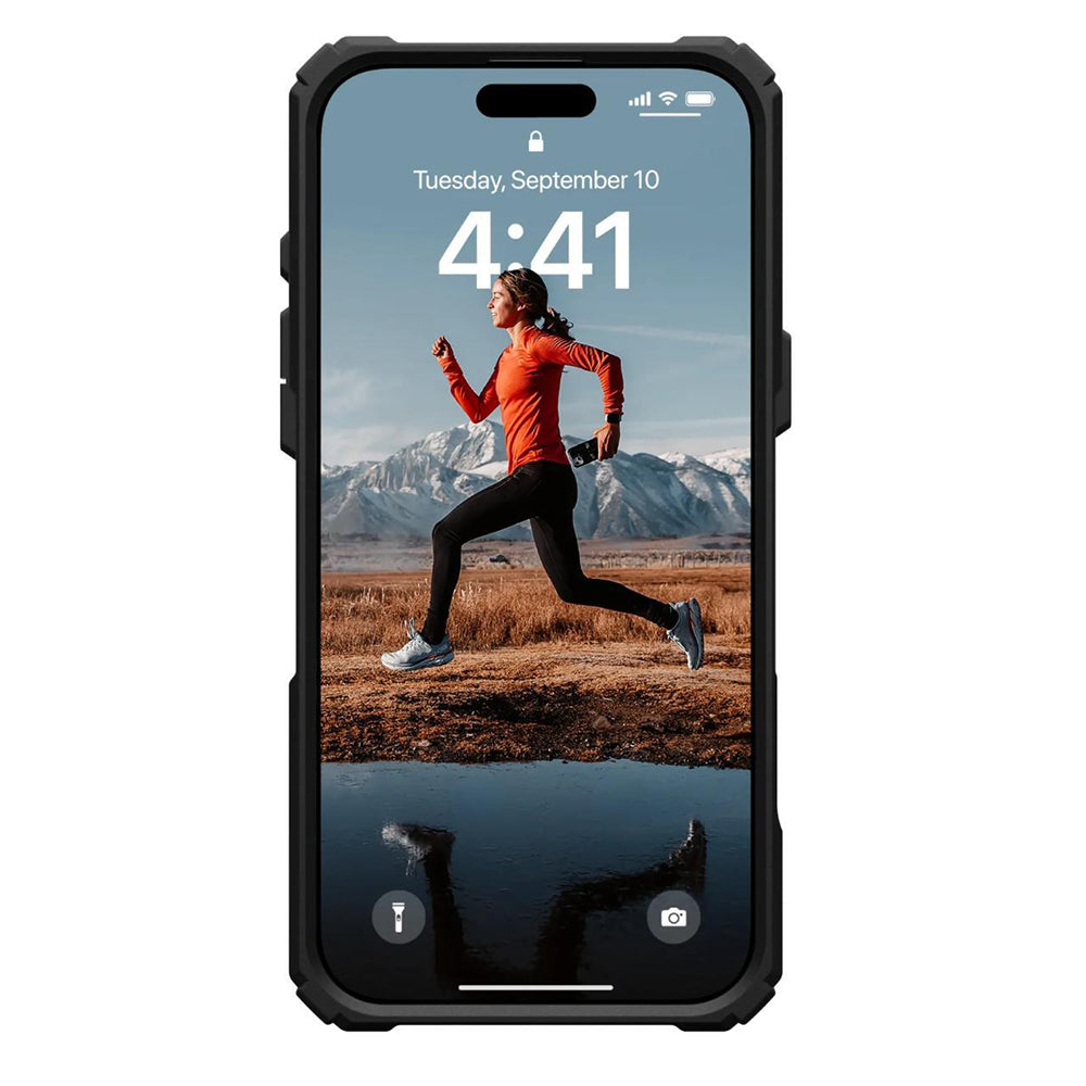 Husa de protectie UAG Plasma XTE MagSafe compatibil cu iPhone 16 Pro, Negru Clear