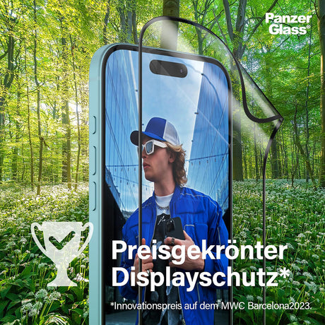 Folie de protectie PanzerGlass® Ultra-Wide Fit EyeCare compatibil cu iPhone 16 / iPhone 15, Negru