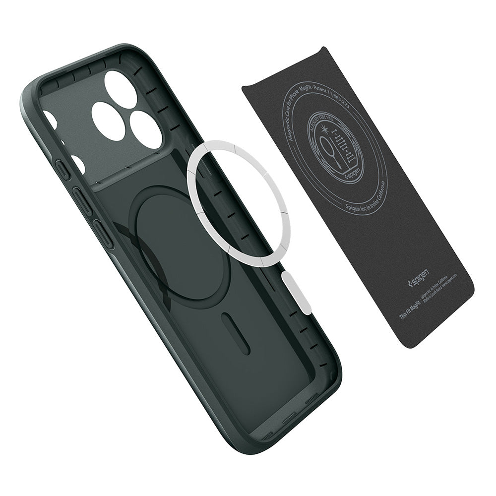 Husa de protectie Spigen Thin Fit compatibil cu iPhone 17 Pro / iPhone 18 Pro, Verde inchis